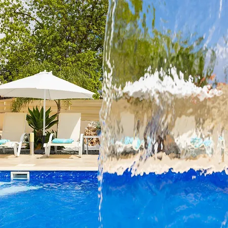 Elite Villa Dhrousha